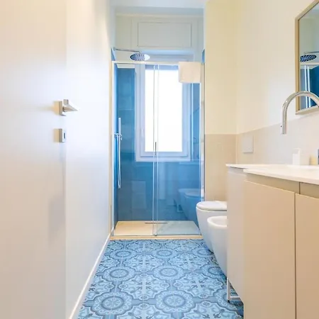 Spacious And Bright 2bdr, 2 Bathrooms 밀라노