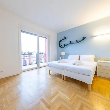 Spacious And Bright 2bdr, 2 Bathrooms 아파트