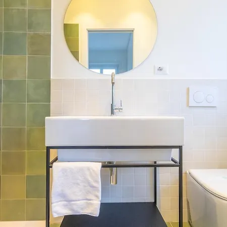 아파트 Spacious And Bright 2bdr, 2 Bathrooms 밀라노