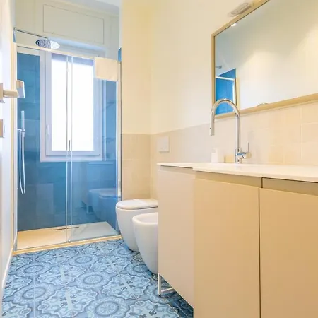 Spacious And Bright 2bdr, 2 Bathrooms 아파트