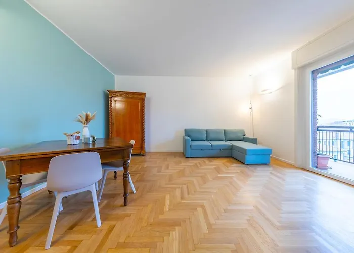 Daire Spacious And Bright 2bdr, 2 Bathrooms Milano