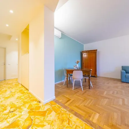 Spacious And Bright 2bdr, 2 Bathrooms Milán
